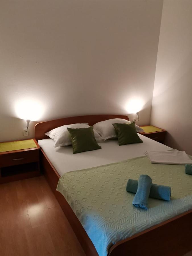 Apartments Sretna Gradac  Eksteriør bilde