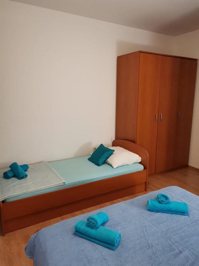 Apartments Sretna Gradac  Eksteriør bilde