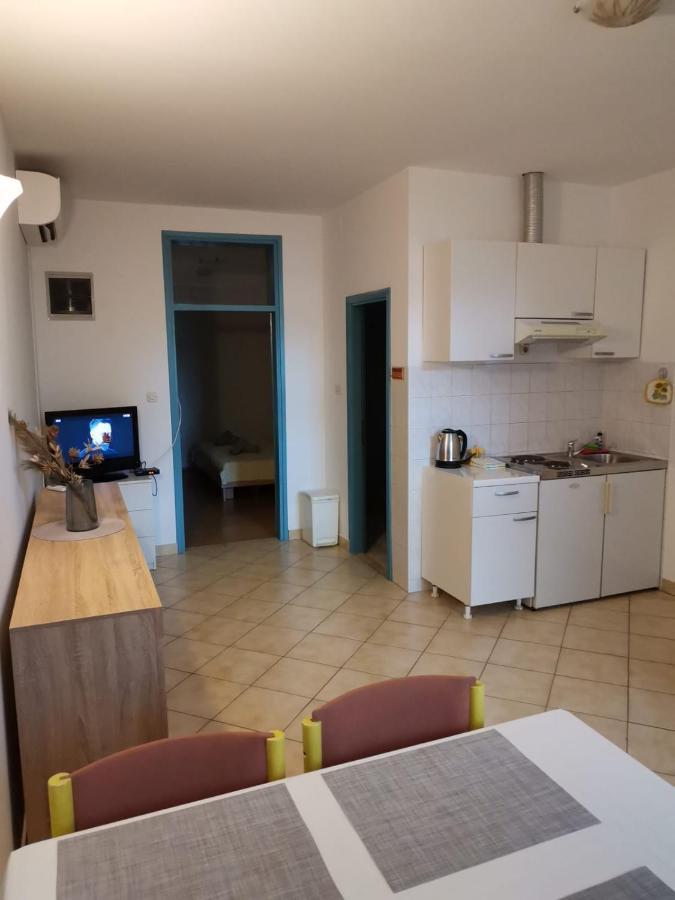 Apartments Sretna Gradac  Eksteriør bilde