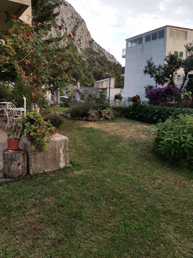 Apartments Sretna Gradac  Eksteriør bilde